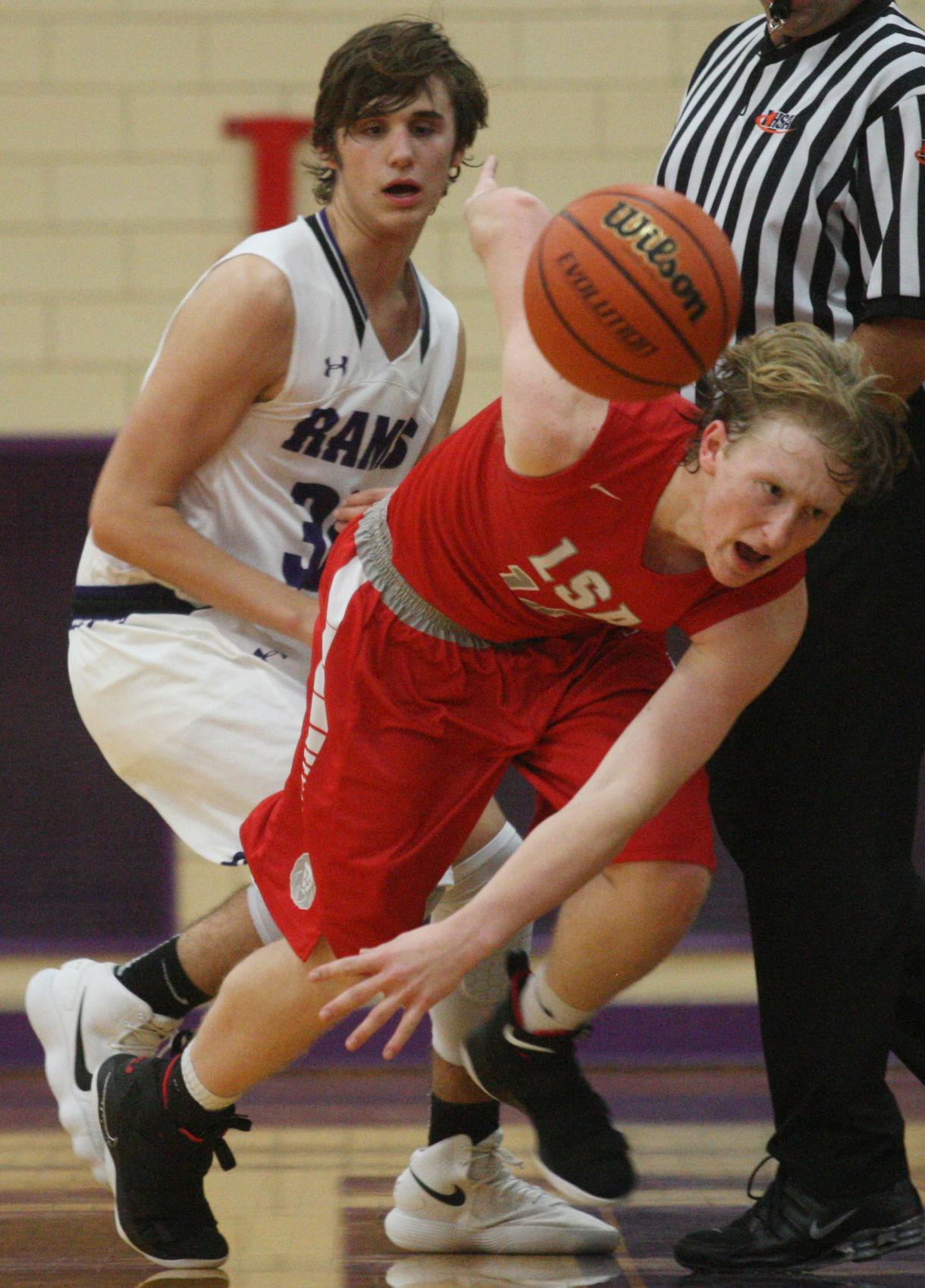Shelbyville vs LSA boys basketball 5 12.12.17.jpg